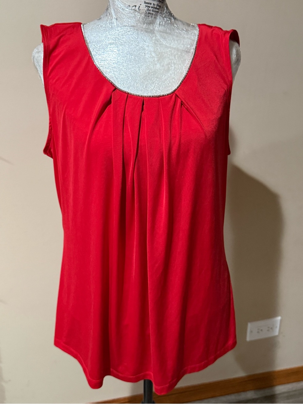 Worthington Red Sleeveless Pleated Scoop Neck Top